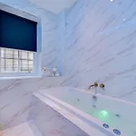 Hotell Sky Way